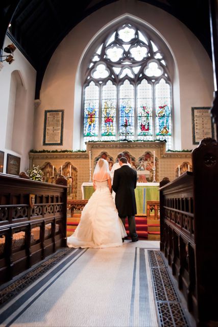 St Mary's Church & Silvermere Surrey Wedding - Claudette & Luke 20